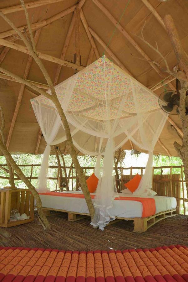 The Saraii Tree Lodge Tissamaharama Eksteriør billede